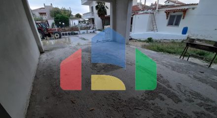 Продаж - Будівля 270 m² в передмісті Салонік