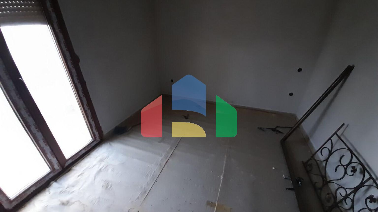 Продажа - Здание 270 m² в пригороде Салоник