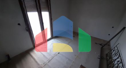 Продажа - Здание 270 m² в пригороде Салоник