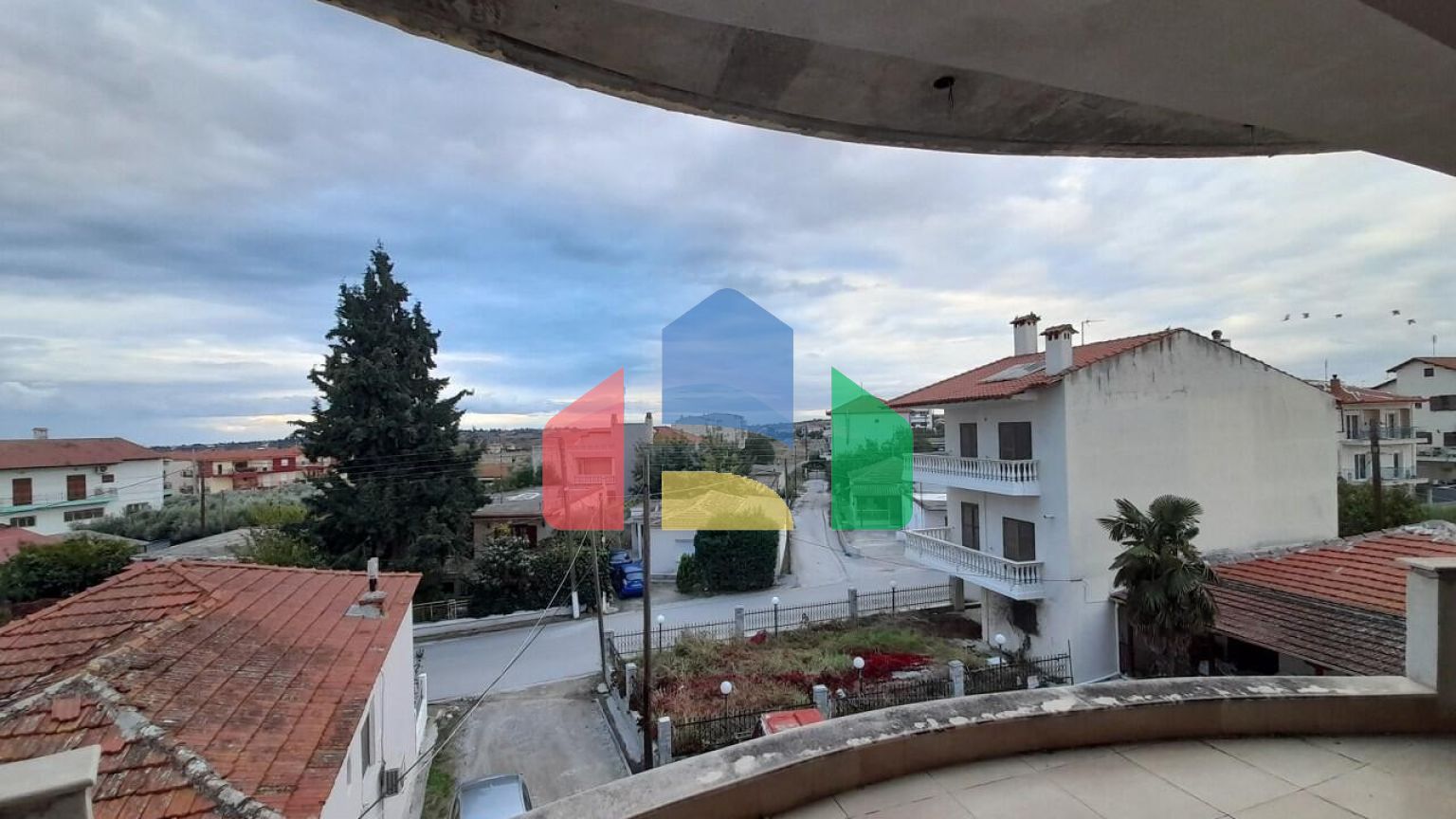 Продажа - Здание 270 m² в пригороде Салоник