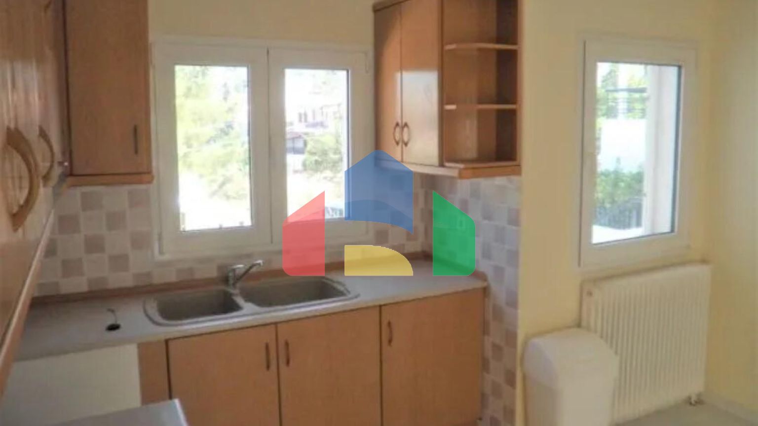 Продажа - Коттедж 236 m² в пригороде Салоник