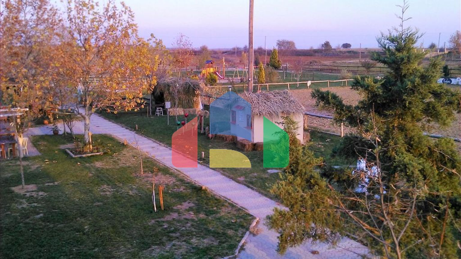 Продажа - Бизнес 1600 m² в пригороде Салоник