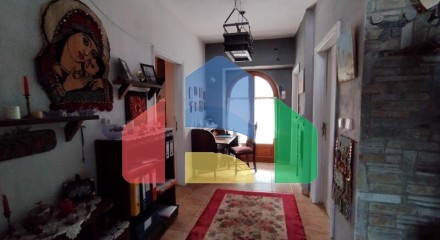 Продажа - Гостиница 1460 m² в пригороде Салоник
