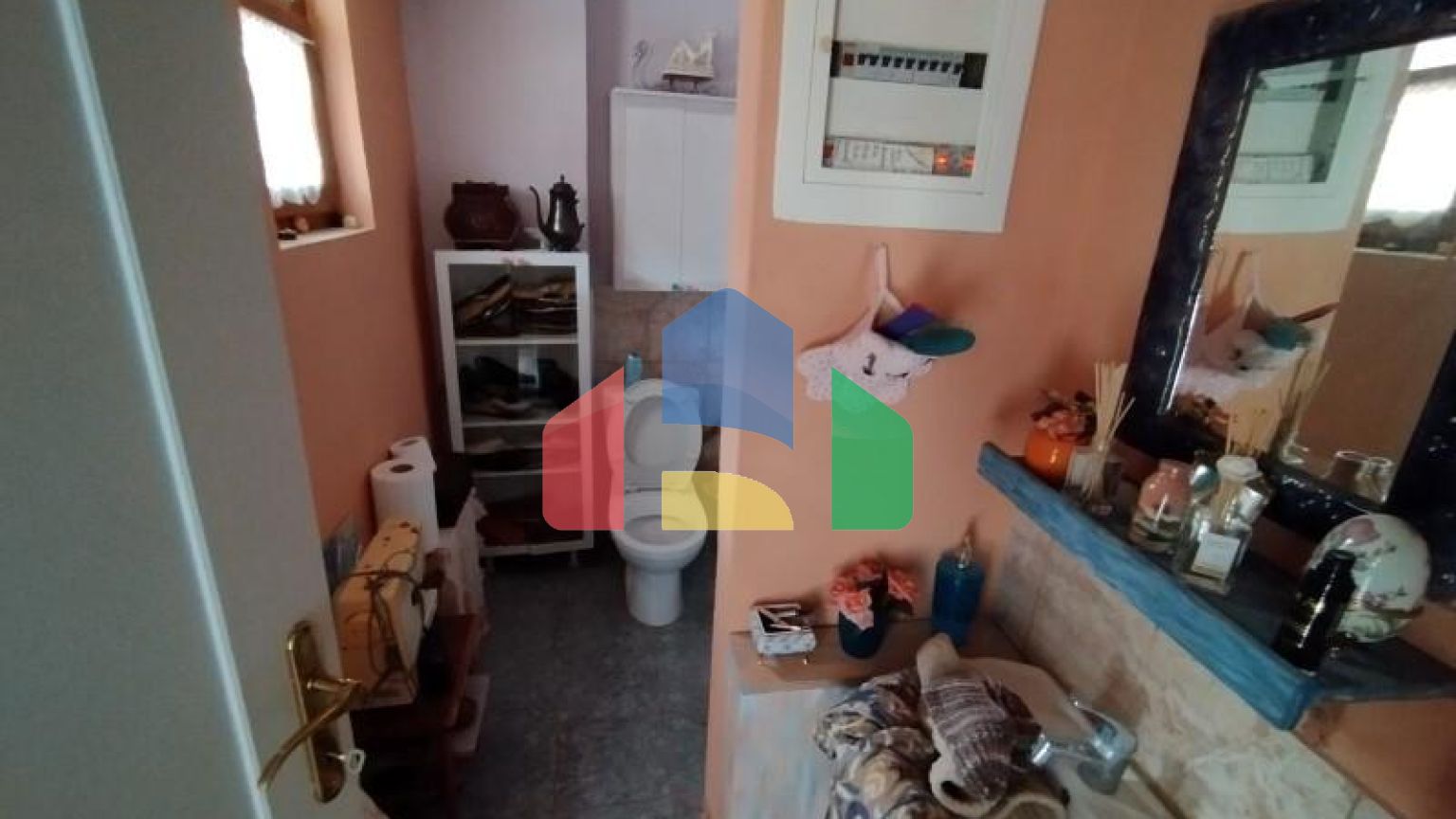 Продаж - Готель 1460 m² в передмісті Салонік