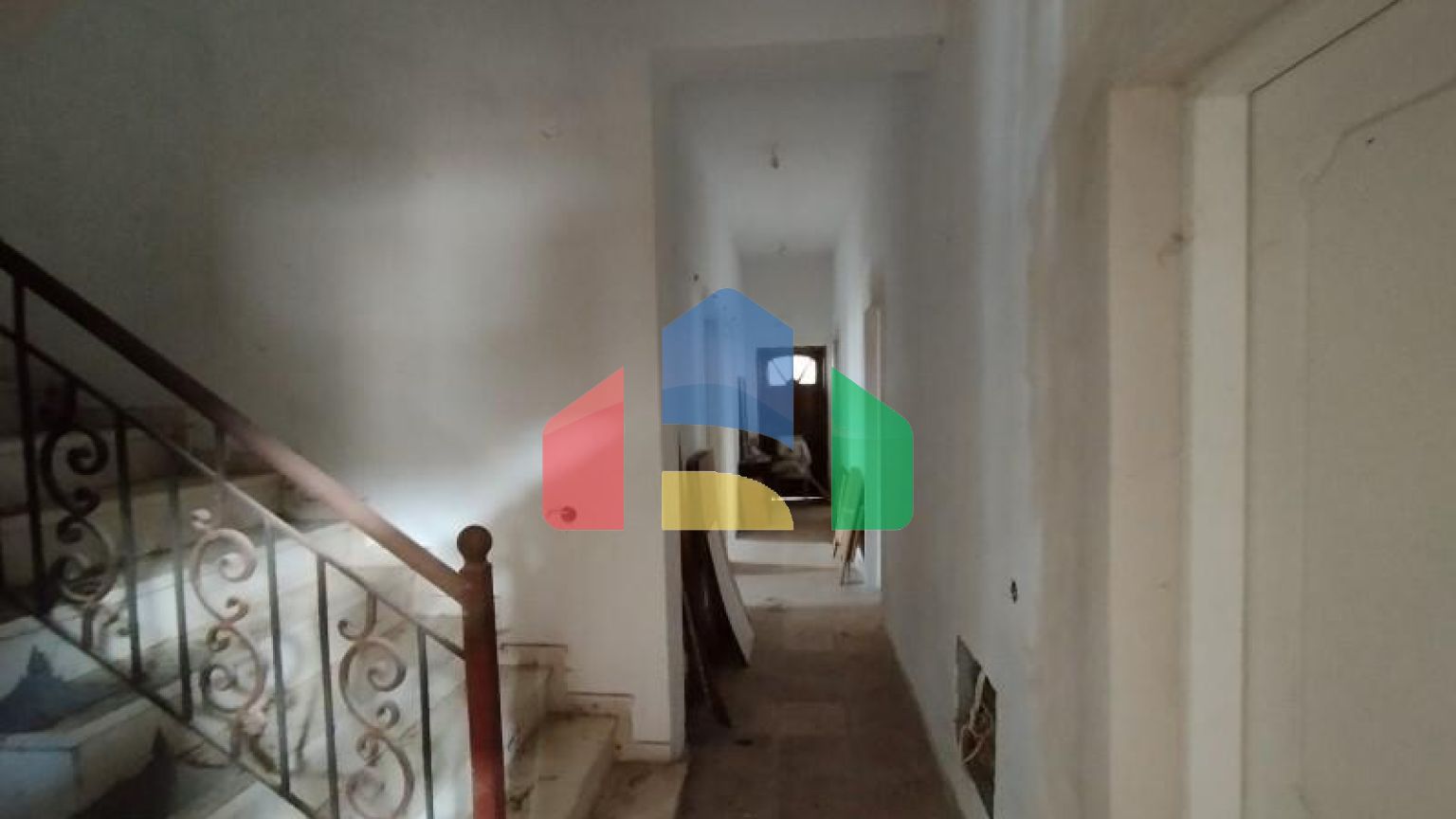 Продаж - Готель 1460 m² в передмісті Салонік