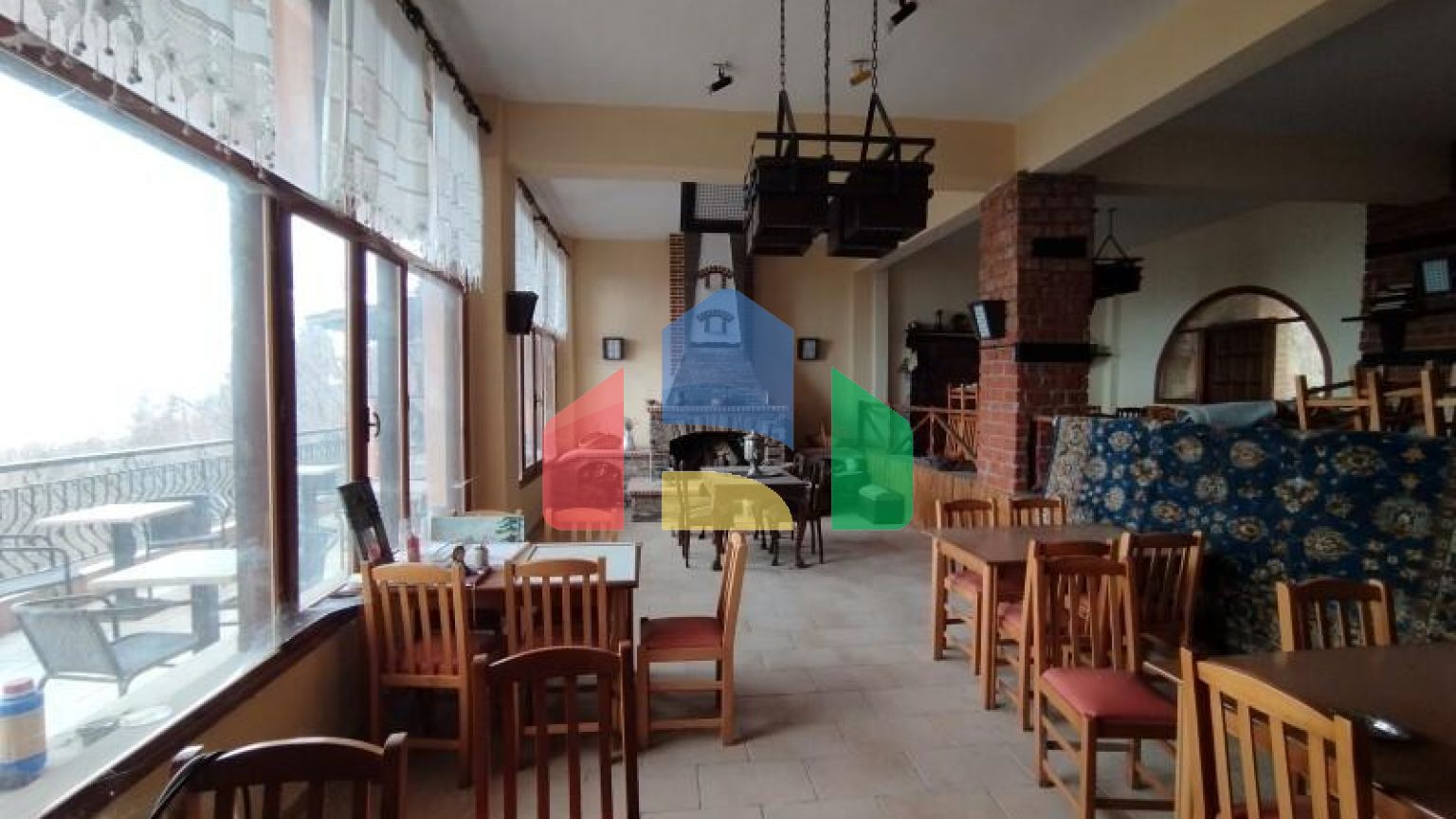 Продаж - Готель 1460 m² в передмісті Салонік