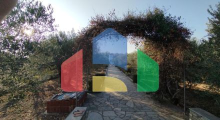 Продаж - Котедж 300 m² в передмісті Салонік