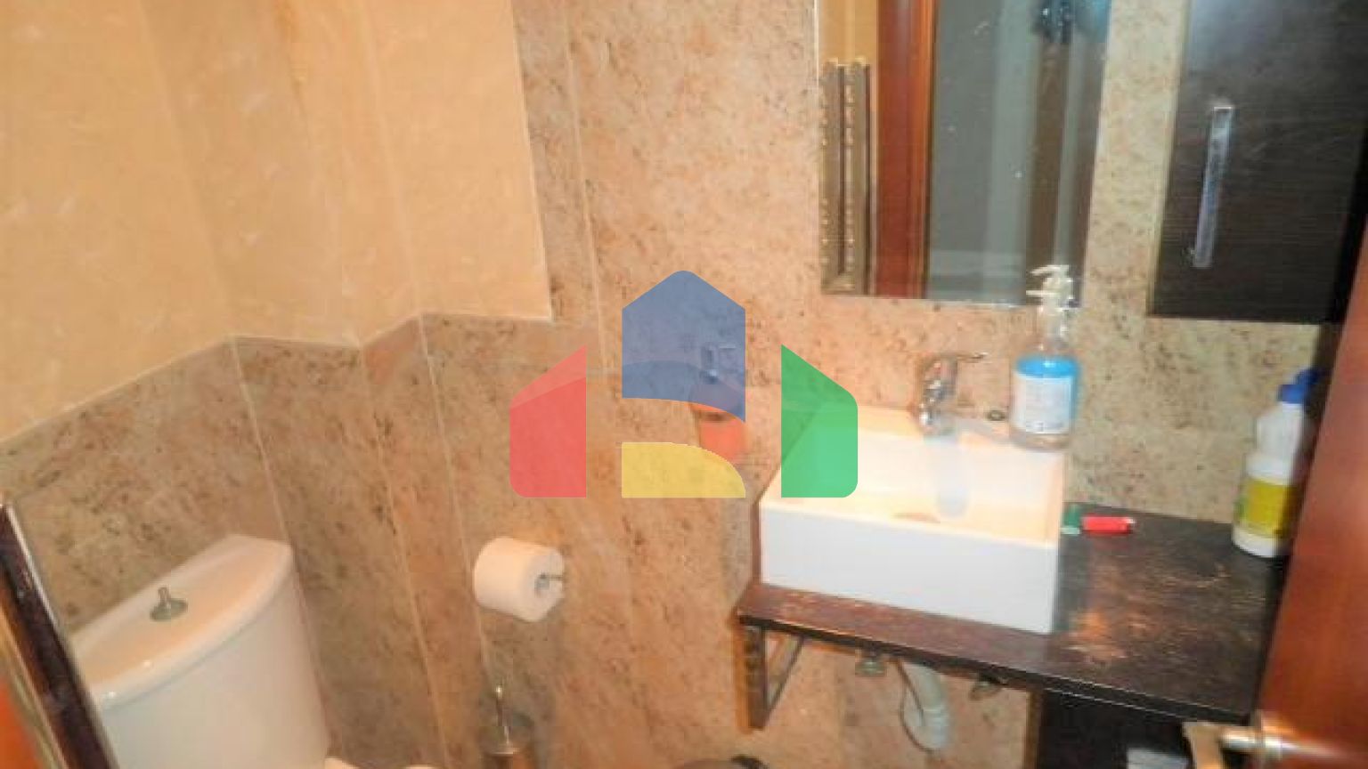 Продажа - Здание 700 m² в пригороде Салоник