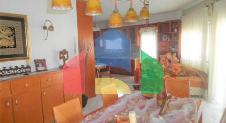 Продажа - Здание 700 m² в пригороде Салоник