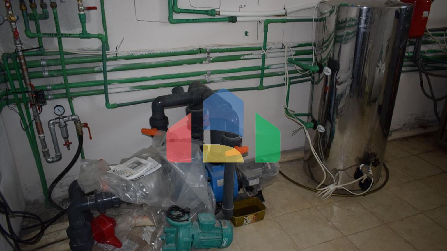 Продажа - Вилла 560 m² в пригороде Салоник