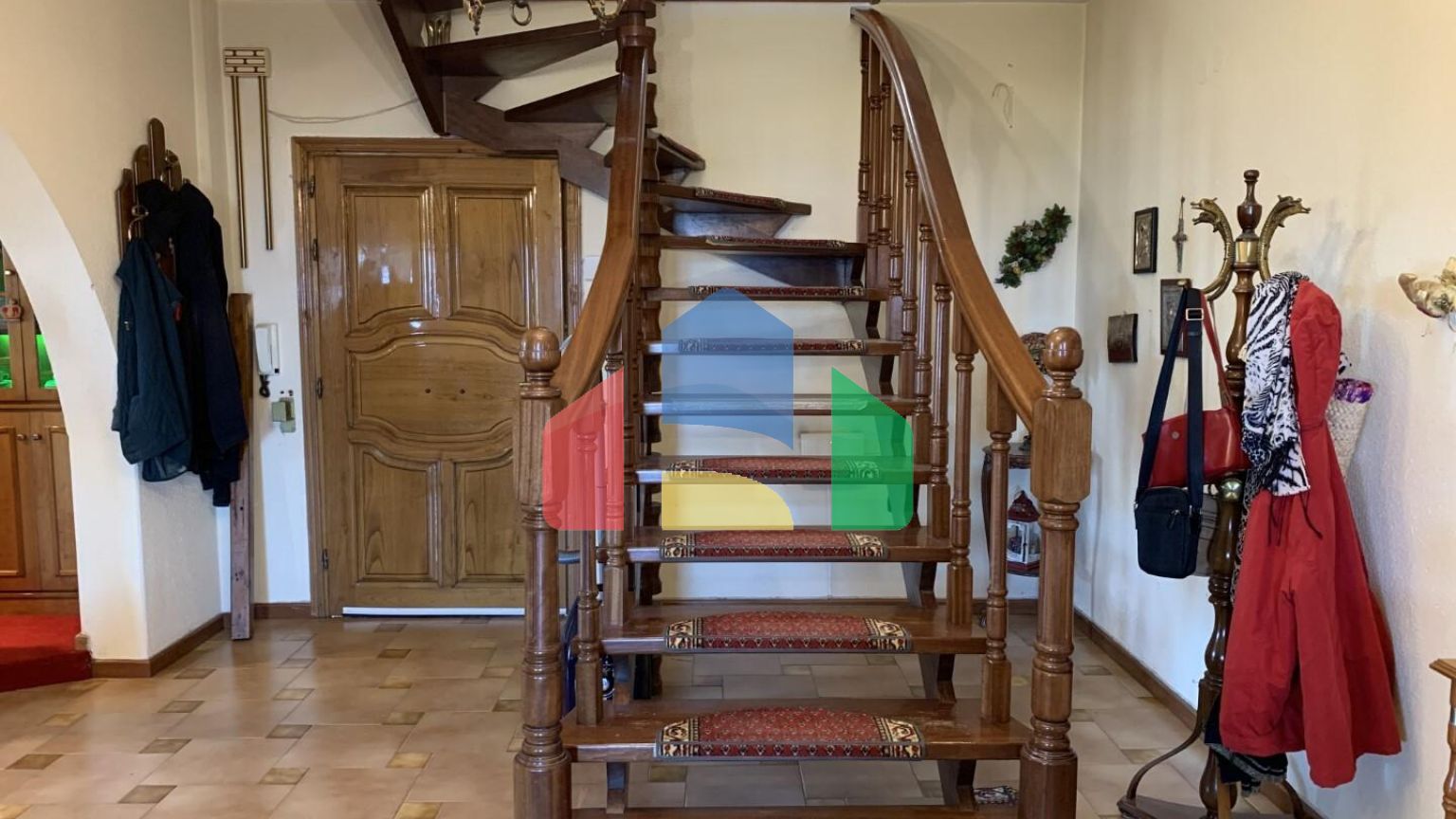 Продаж - Котедж 420 m² в передмісті Салонік