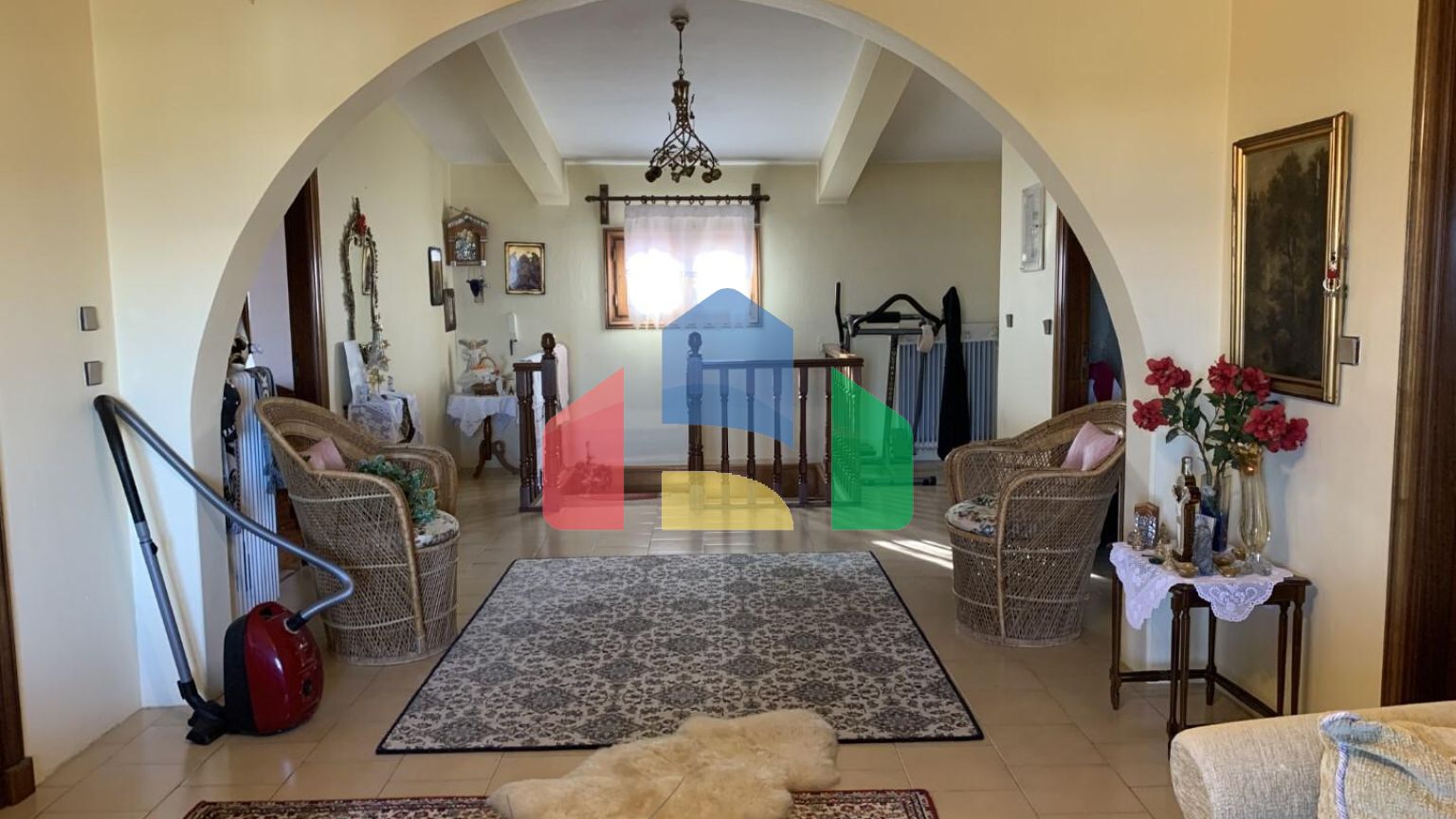 Продаж - Котедж 420 m² в передмісті Салонік