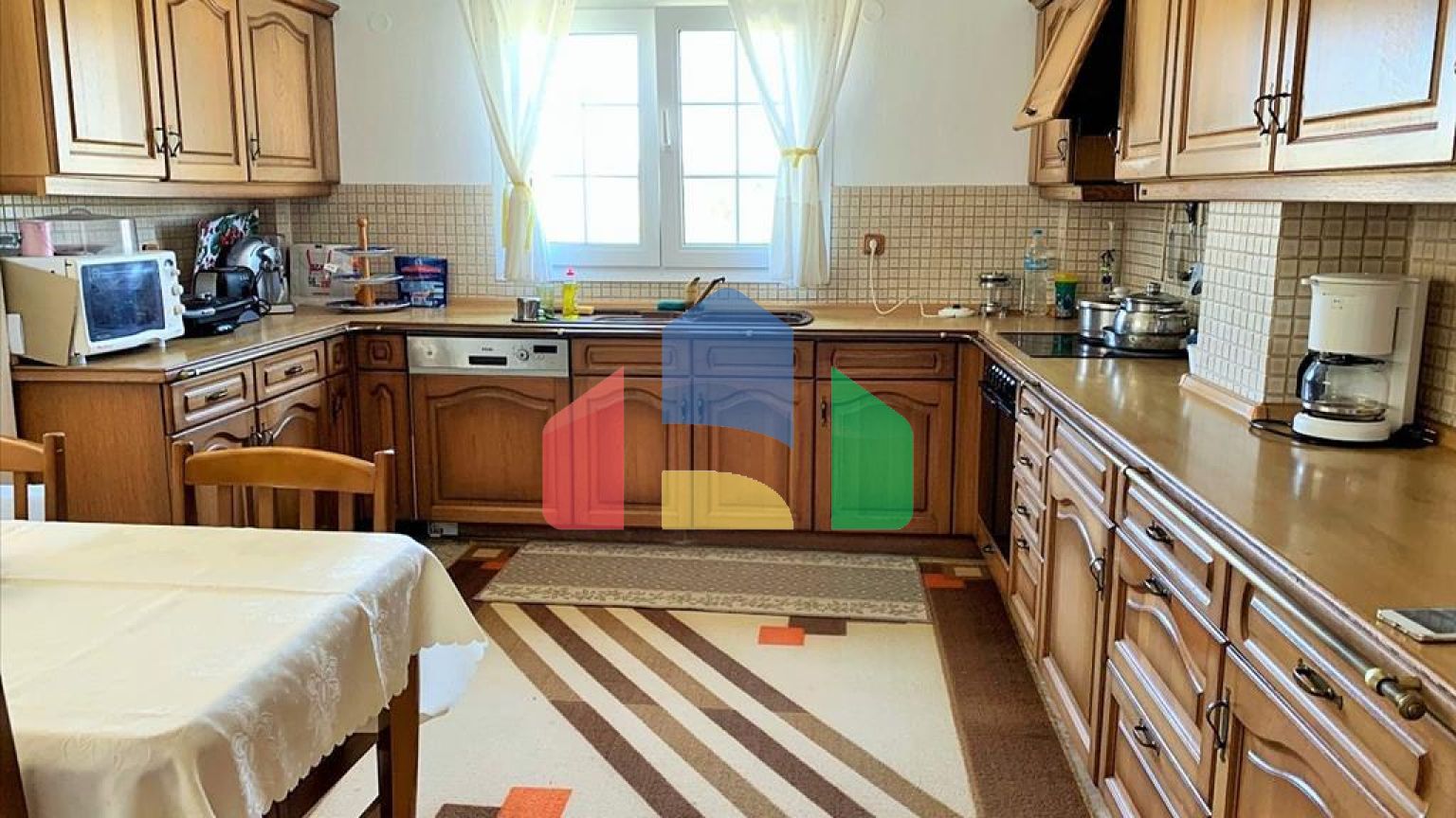 Продаж - Котедж 400 m² в передмісті Салонік