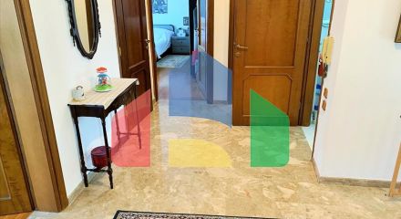 Продаж - Котедж 400 m² в передмісті Салонік Продаж - Котедж 400 m² в передмісті Салонік