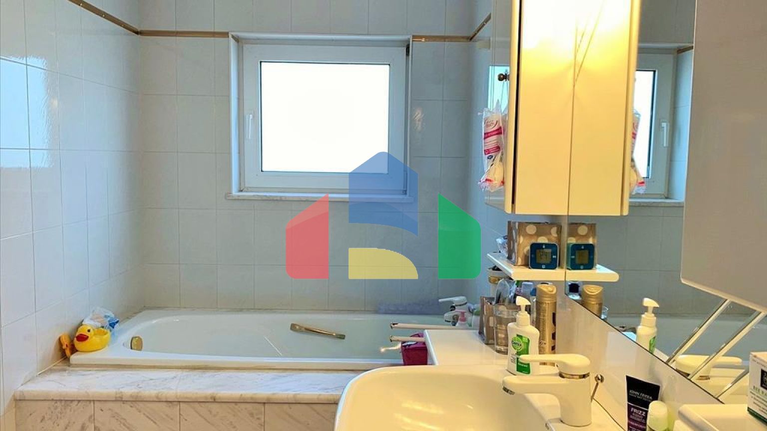 Продаж - Котедж 400 m² в передмісті Салонік