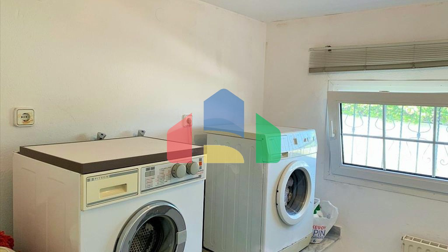 Продаж - Котедж 400 m² в передмісті Салонік