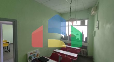Продаж - Будівля 220 m² в передмісті Салонік