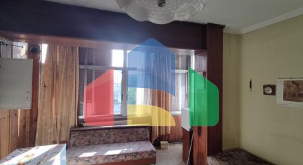 Продаж - Будівля 220 m² в передмісті Салонік
