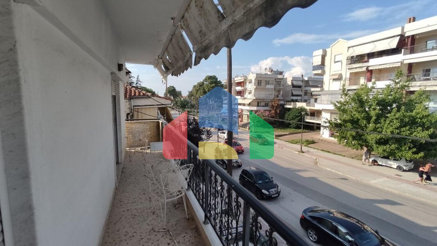 Продажа - Здание 220 m² в пригороде Салоник