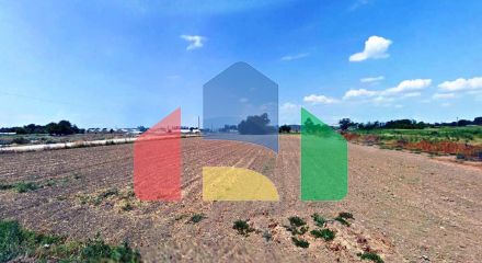 Продаж - Комерційна нерухомість 4000 m² в передмісті Салонік