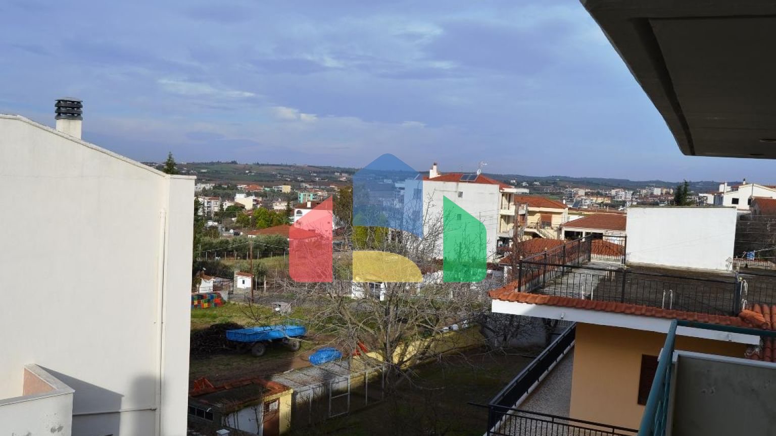 Продажа - Таунхаус 100 m² в пригороде Салоник