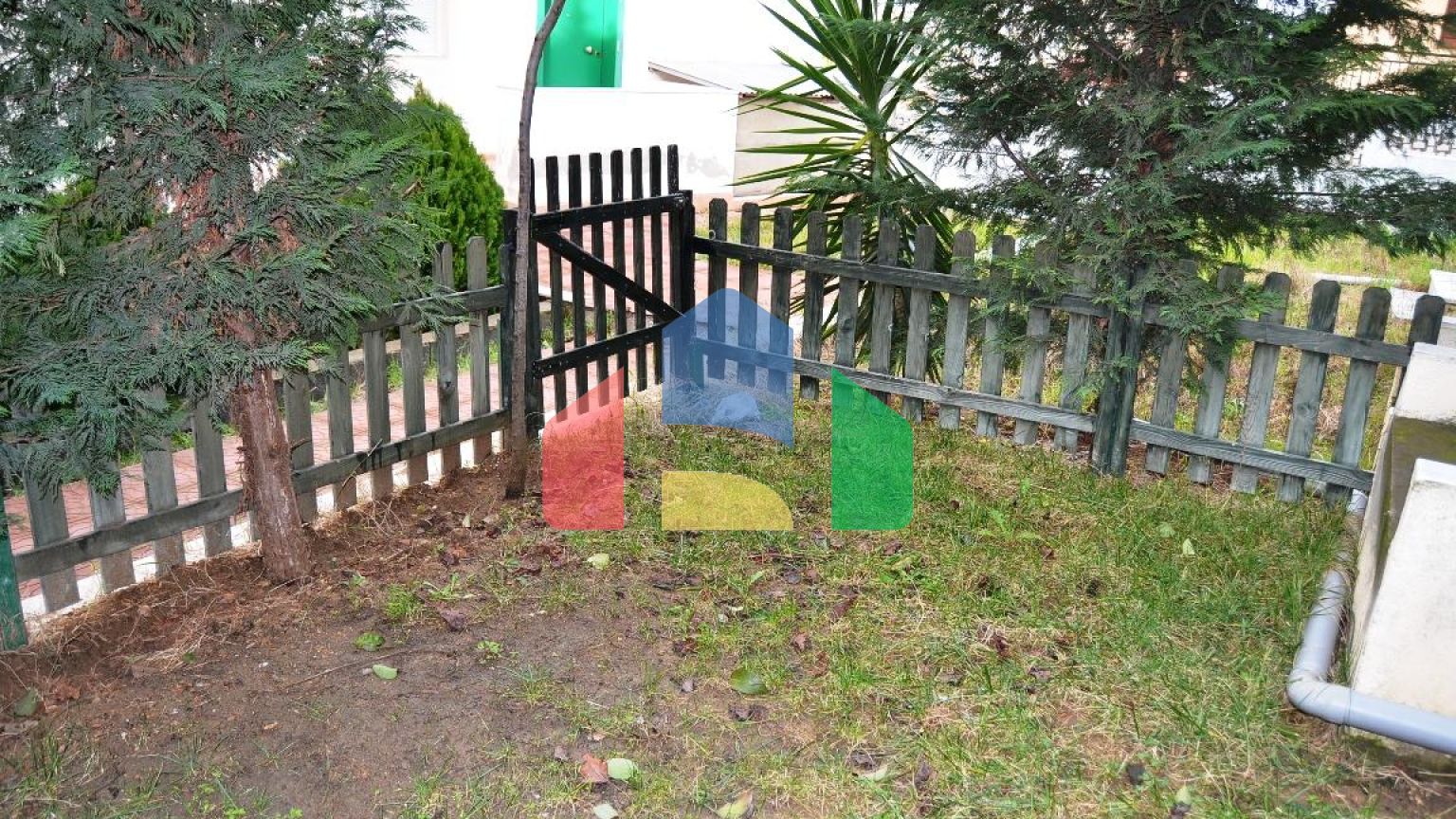 Продажа - Таунхаус 100 m² в пригороде Салоник