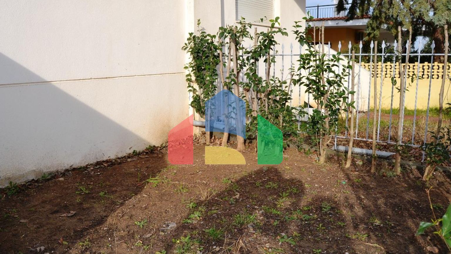 Продажа - Таунхаус 100 m² в пригороде Салоник