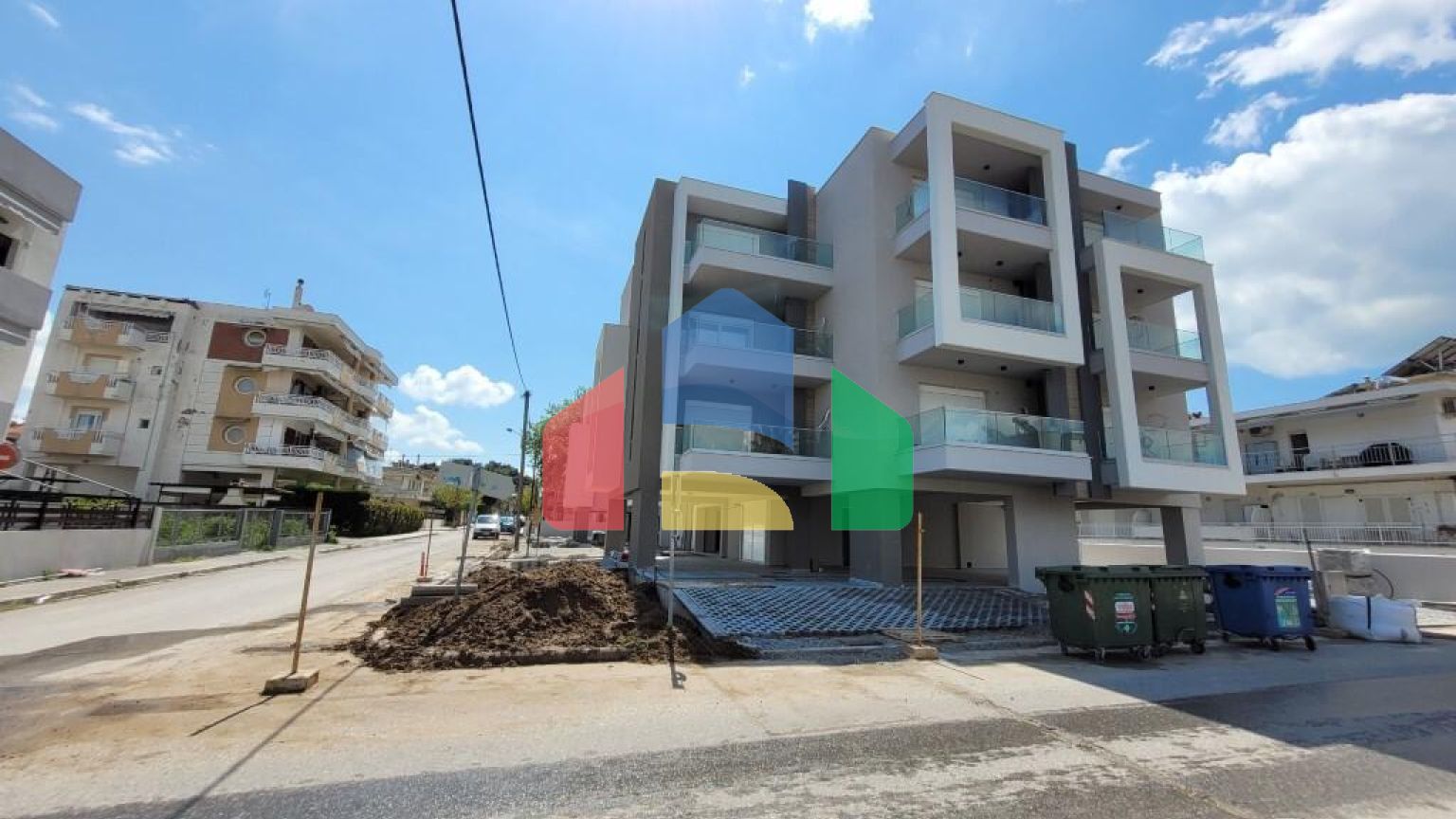 Продаж - Квартира 42 m² в передмісті Салонік