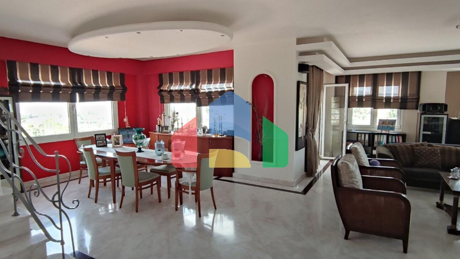 Продаж - Котедж 300 m² в передмісті Салонік