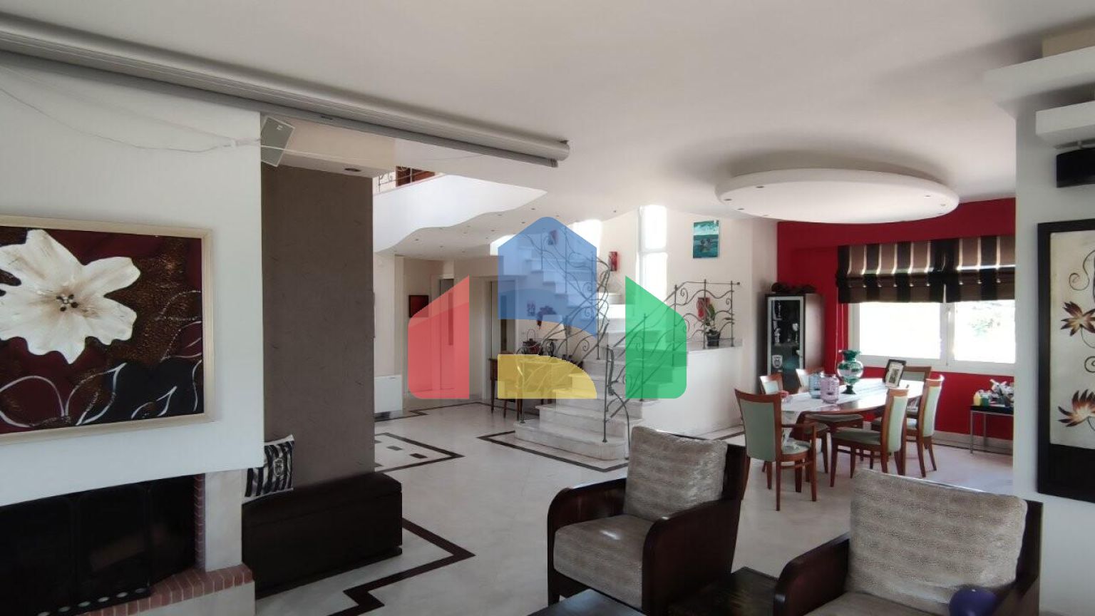 Продаж - Котедж 300 m² в передмісті Салонік