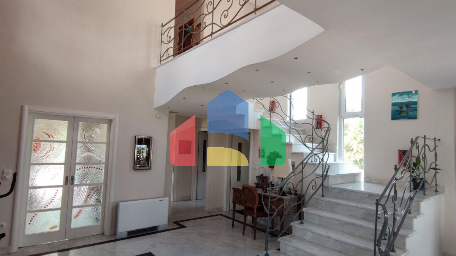 Продаж - Котедж 300 m² в передмісті Салонік