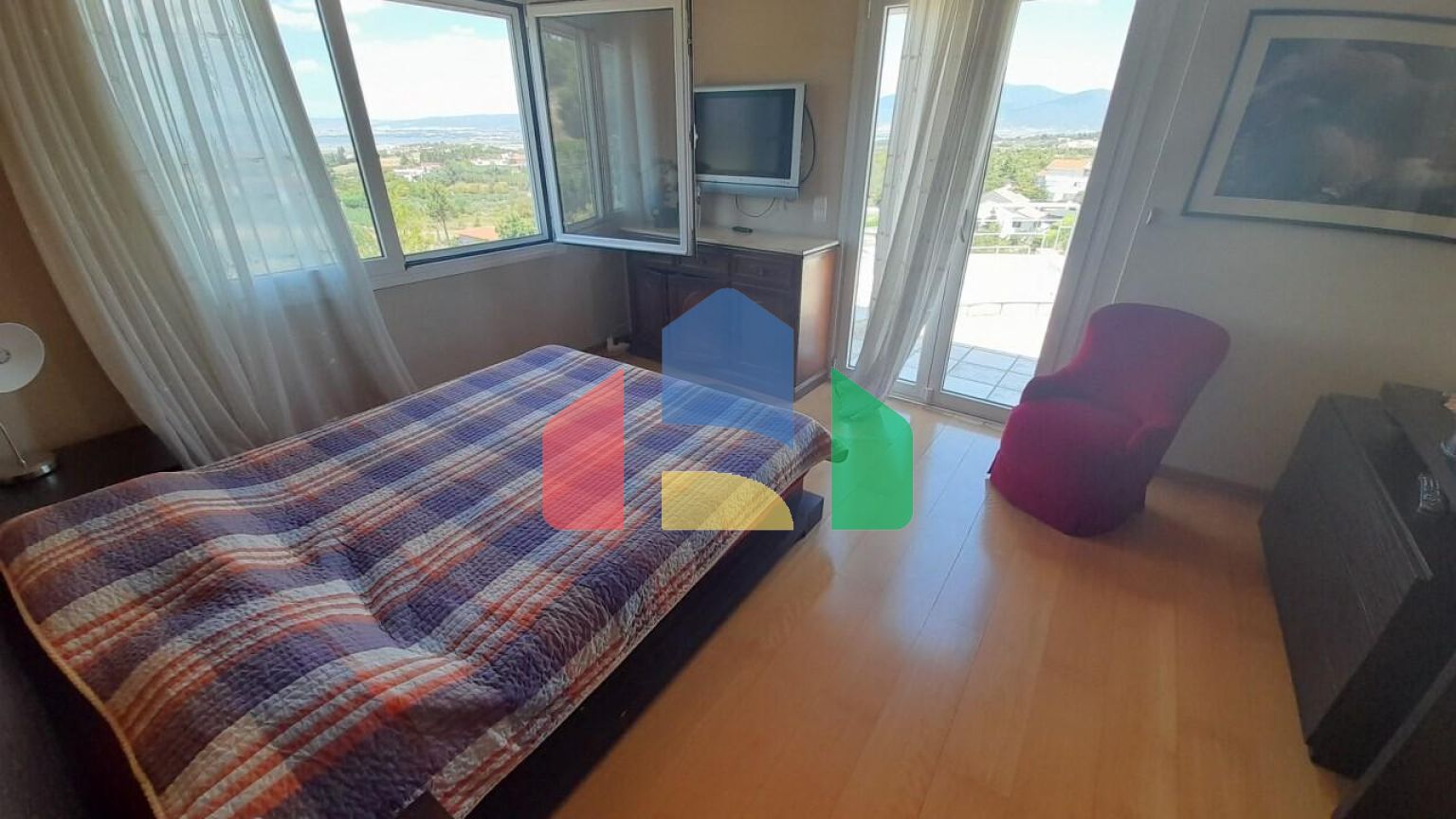 Продаж - Котедж 300 m² в передмісті Салонік