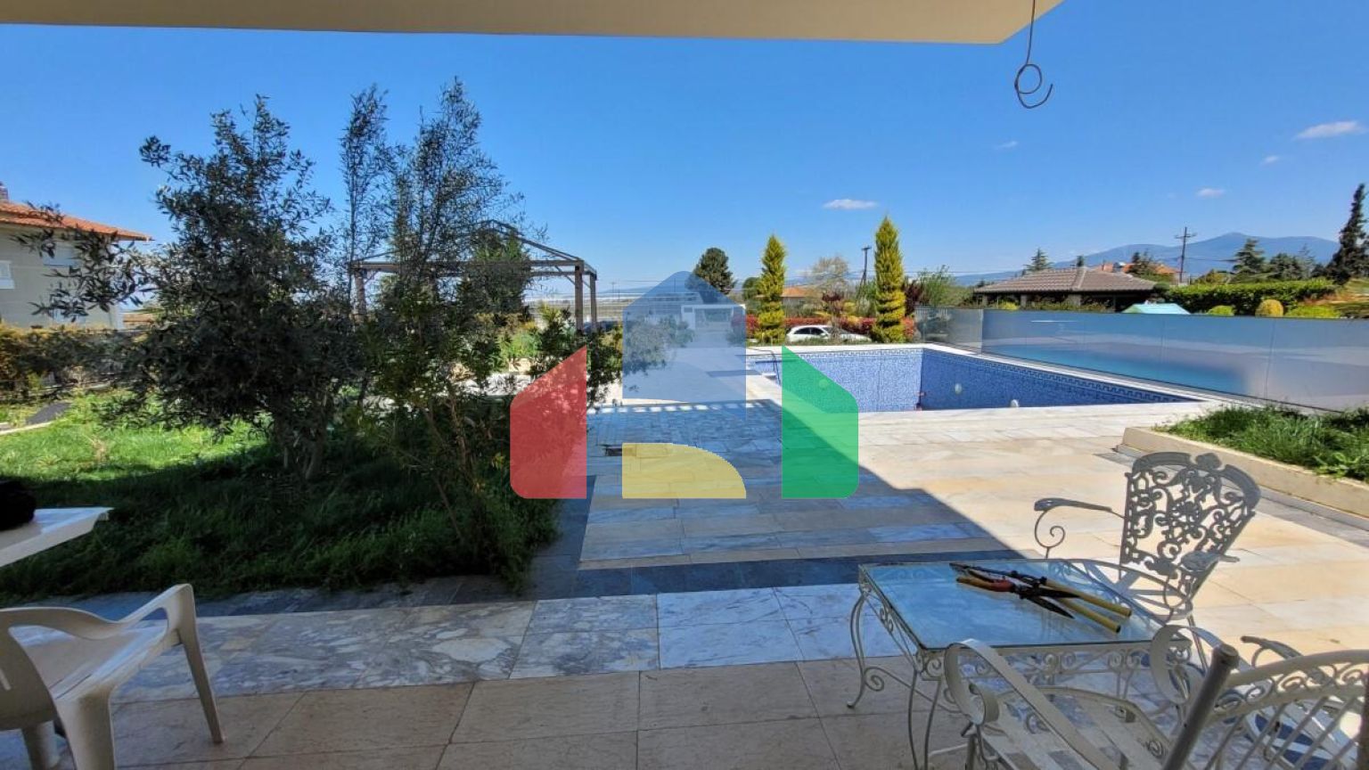 Продажа - Вилла 167 m² в пригороде Салоник