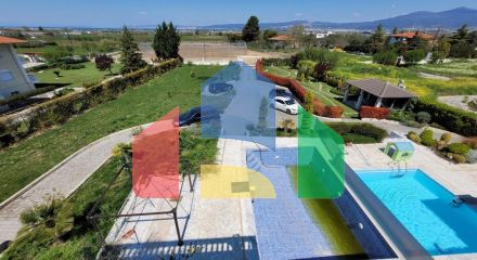 Продажа - Вилла 167 m² в пригороде Салоник