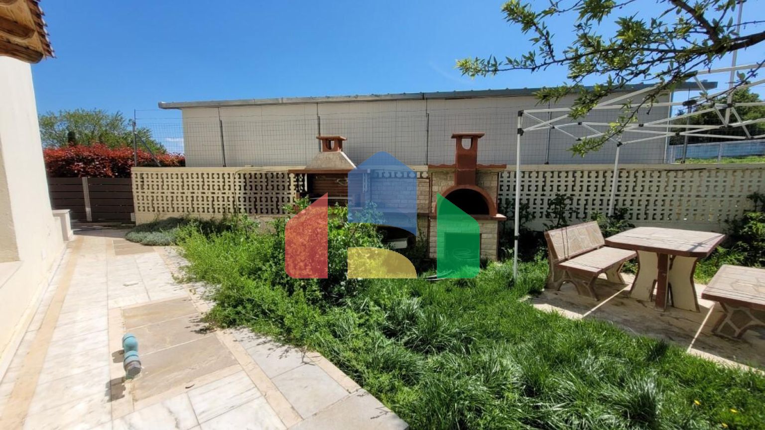 Продажа - Вилла 167 m² в пригороде Салоник