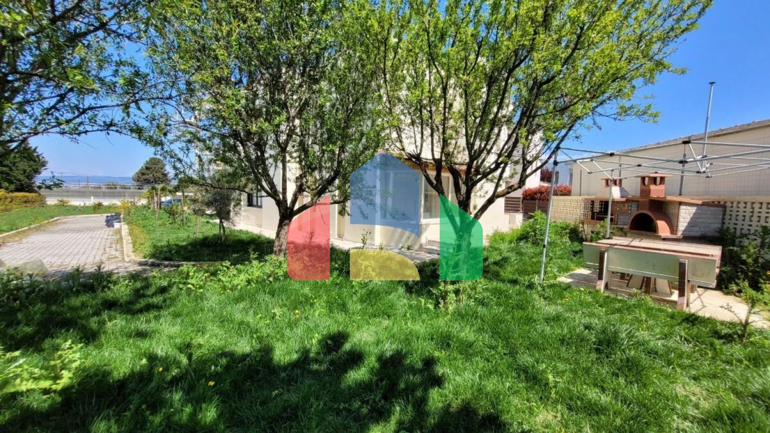 Продажа - Вилла 167 m² в пригороде Салоник