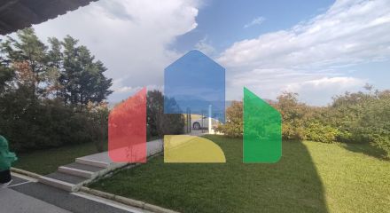 Продажа - Коттедж 240 m² в пригороде Салоник Продажа - Коттедж 240 m² в пригороде Салоник