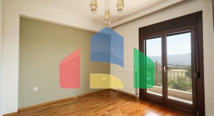 Продажа - Таунхаус 178 m² в пригороде Салоник