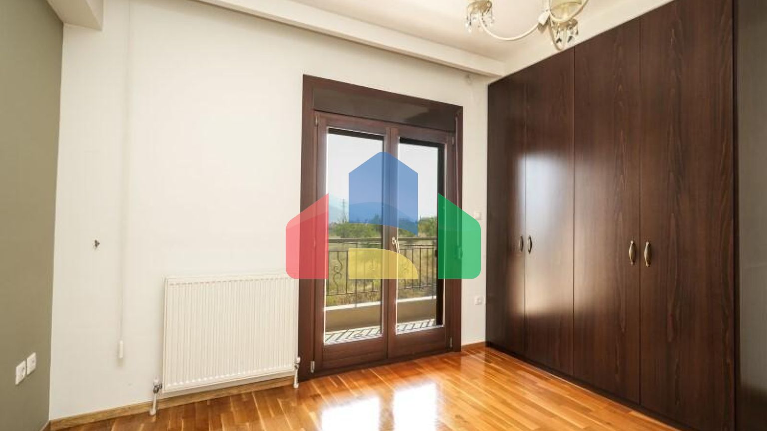 Продажа - Таунхаус 178 m² в пригороде Салоник