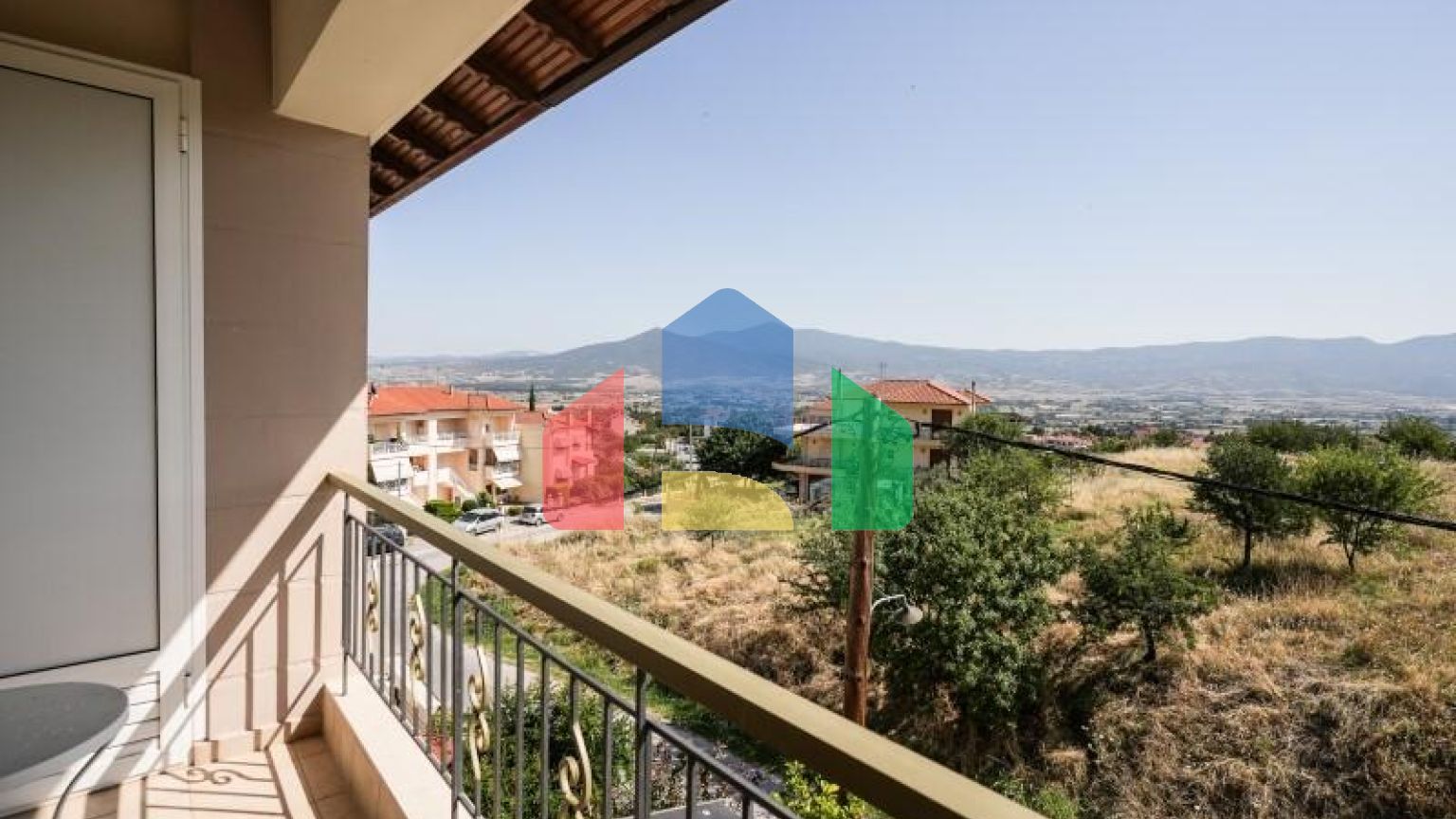 Продажа - Таунхаус 178 m² в пригороде Салоник