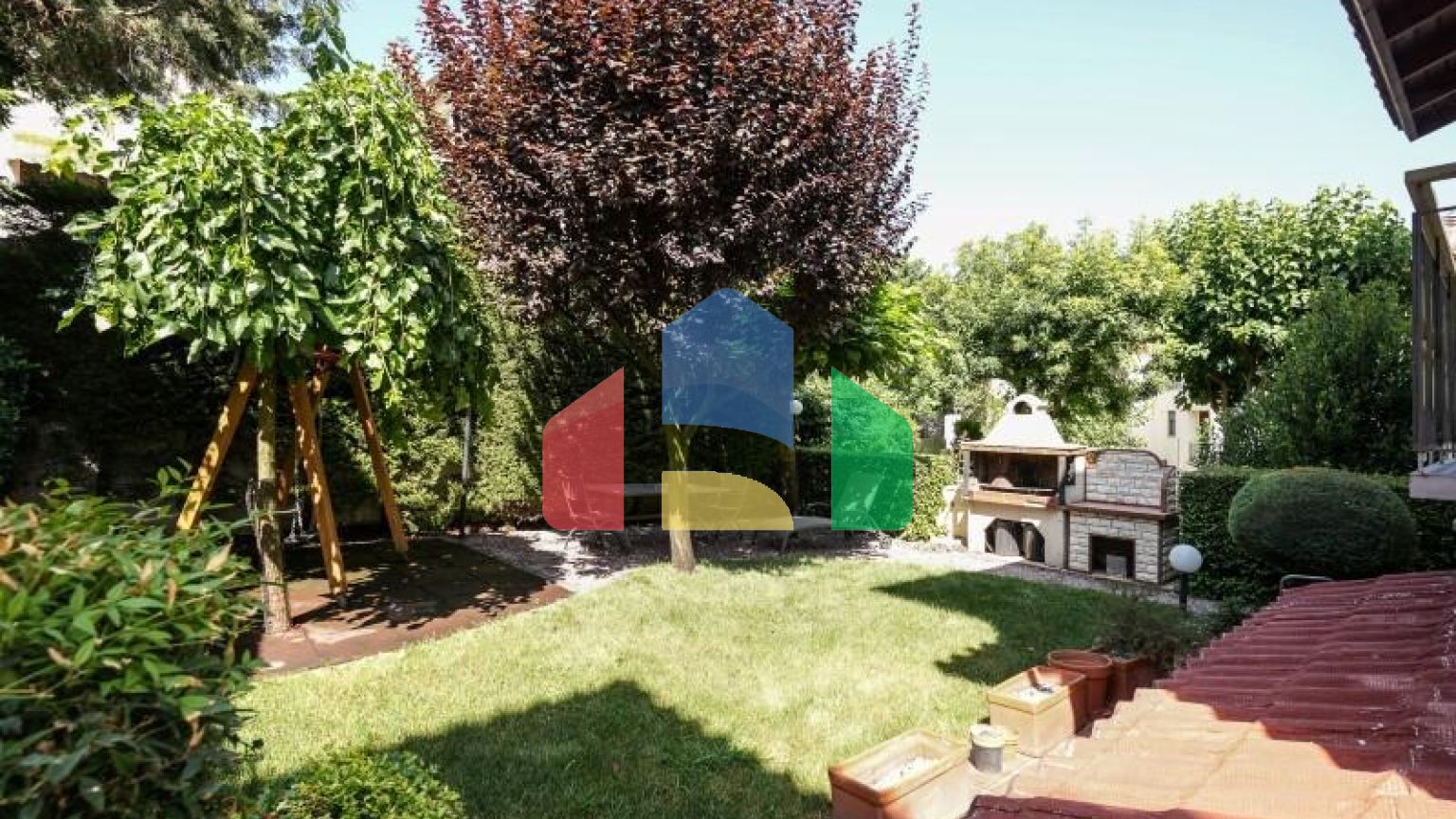 Продажа - Таунхаус 178 m² в пригороде Салоник