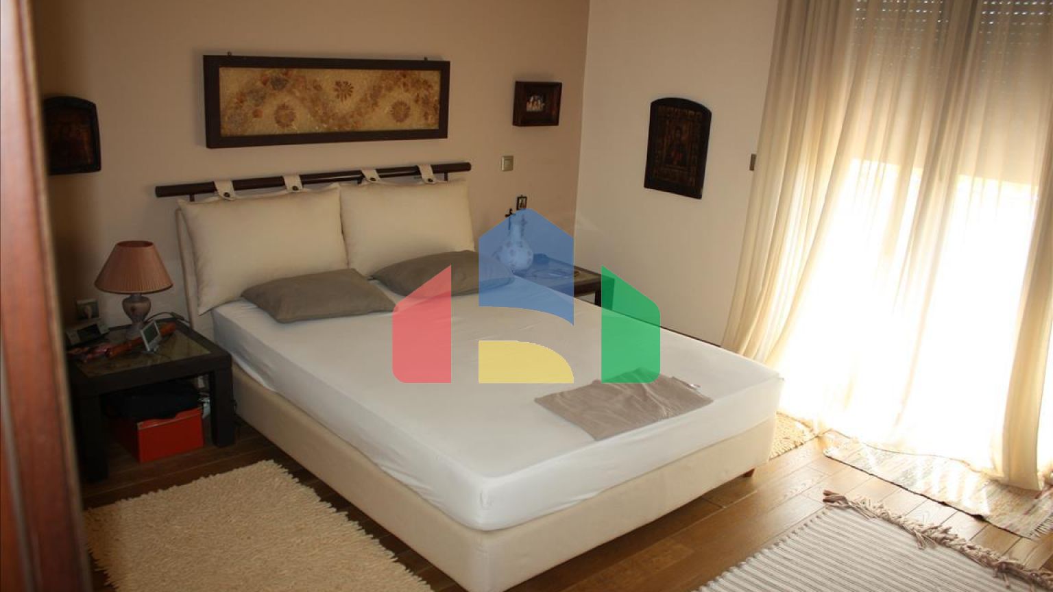 Продажа - Вилла 380 m² в пригороде Салоник