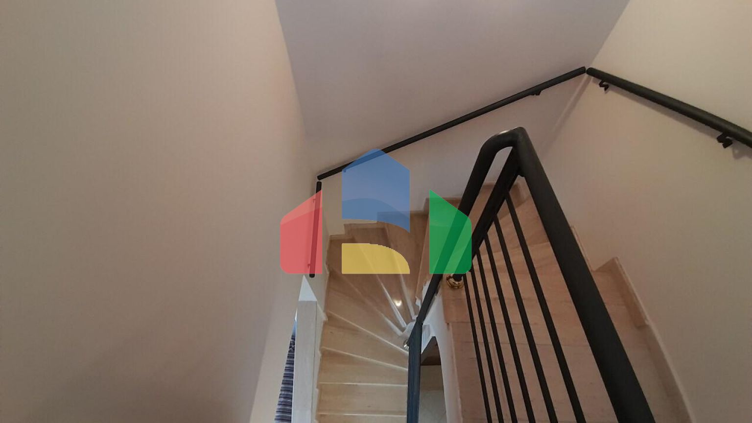 Продажа - Таунхаус 187 m² в пригороде Салоник