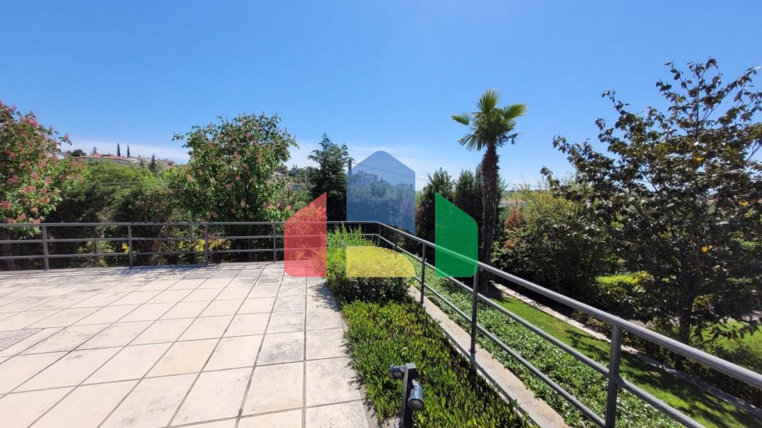 Продажа - Вилла 500 m² в пригороде Салоник