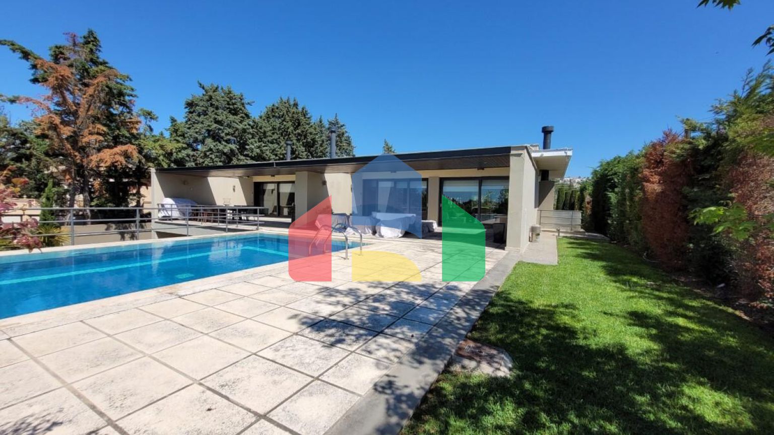 Продажа - Вилла 500 m² в пригороде Салоник