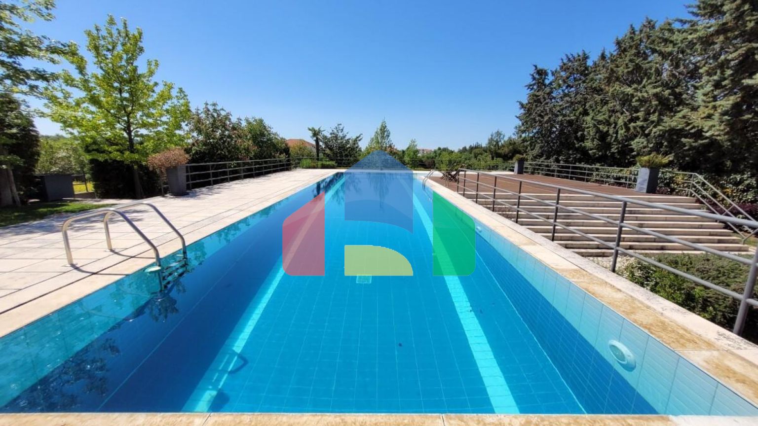 Продажа - Вилла 500 m² в пригороде Салоник