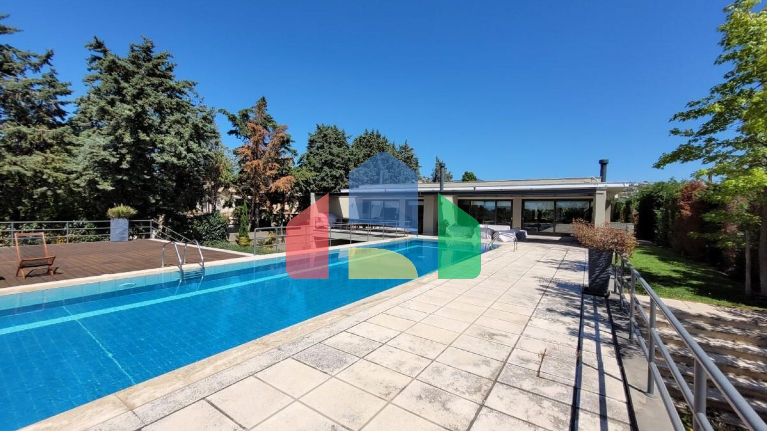 Продажа - Вилла 500 m² в пригороде Салоник