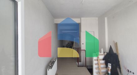 Продажа - Коммерческое помещение 100 m² в пригороде Салоник