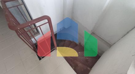Продажа - Коммерческое помещение 100 m² в пригороде Салоник
