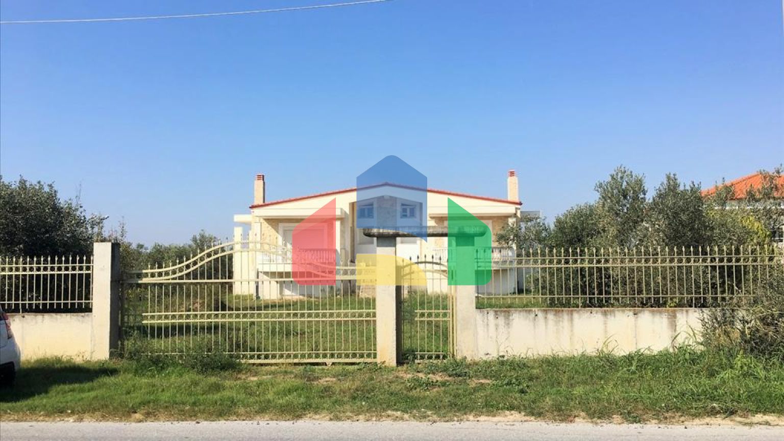 Продаж - Котедж 260 m² в передмісті Салонік